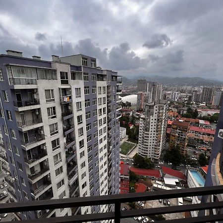 27 Floor Apartments Batumi Esterno foto