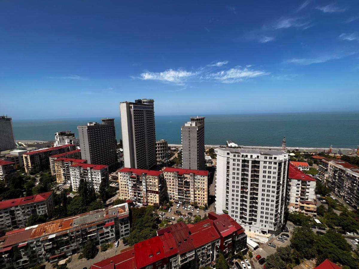 27 Floor Apartments Batumi Esterno foto