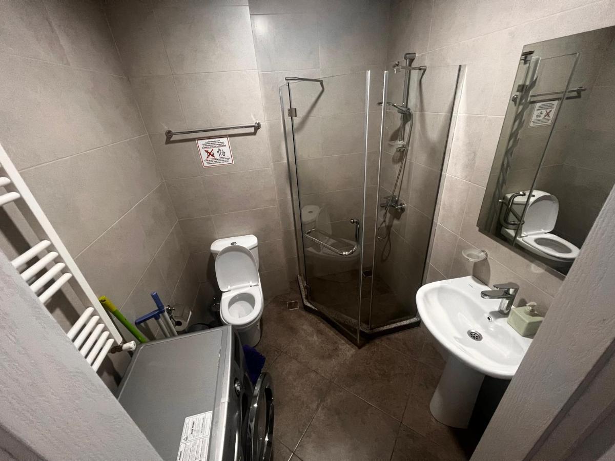 27 Floor Apartments Batumi Esterno foto