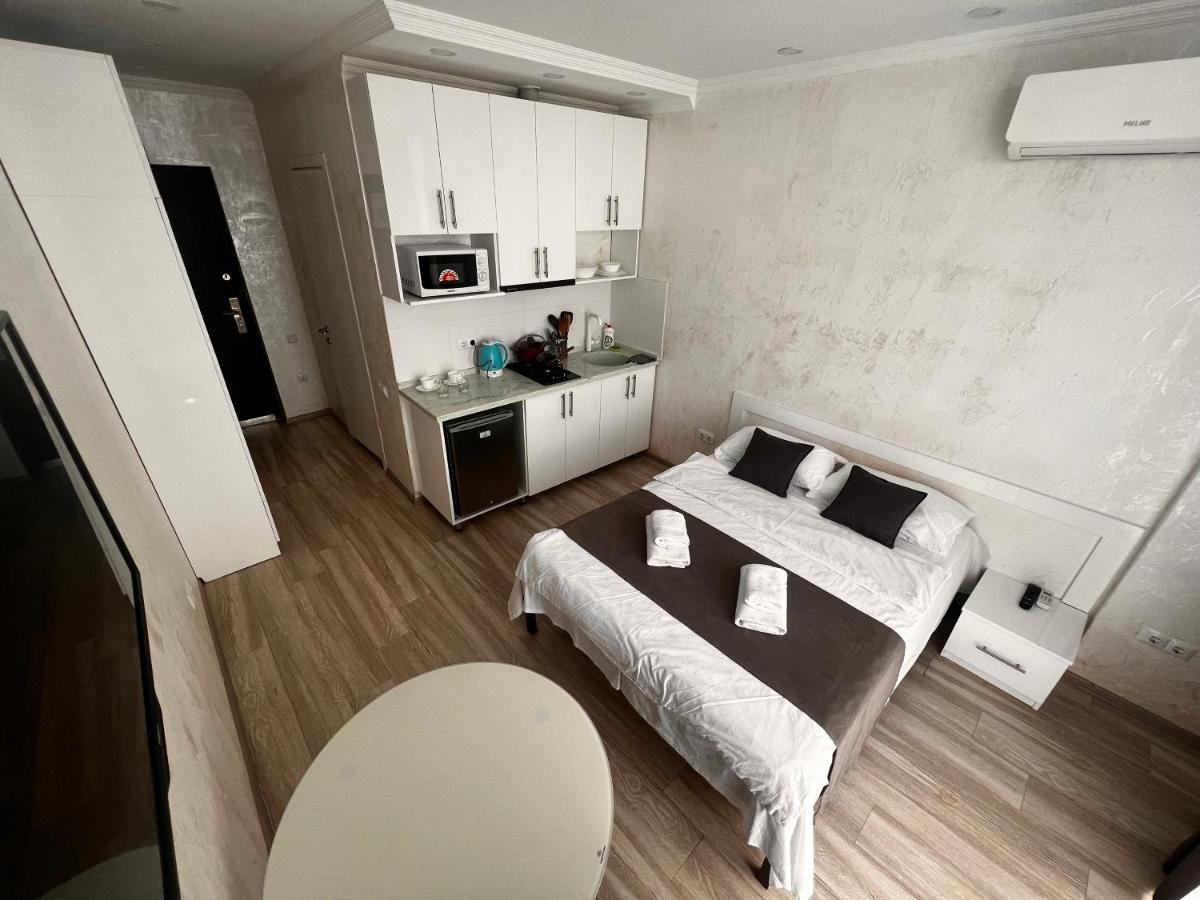 27 Floor Apartments Batumi Esterno foto