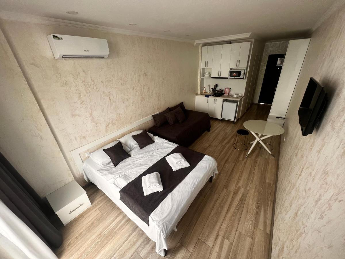 27 Floor Apartments Batumi Esterno foto