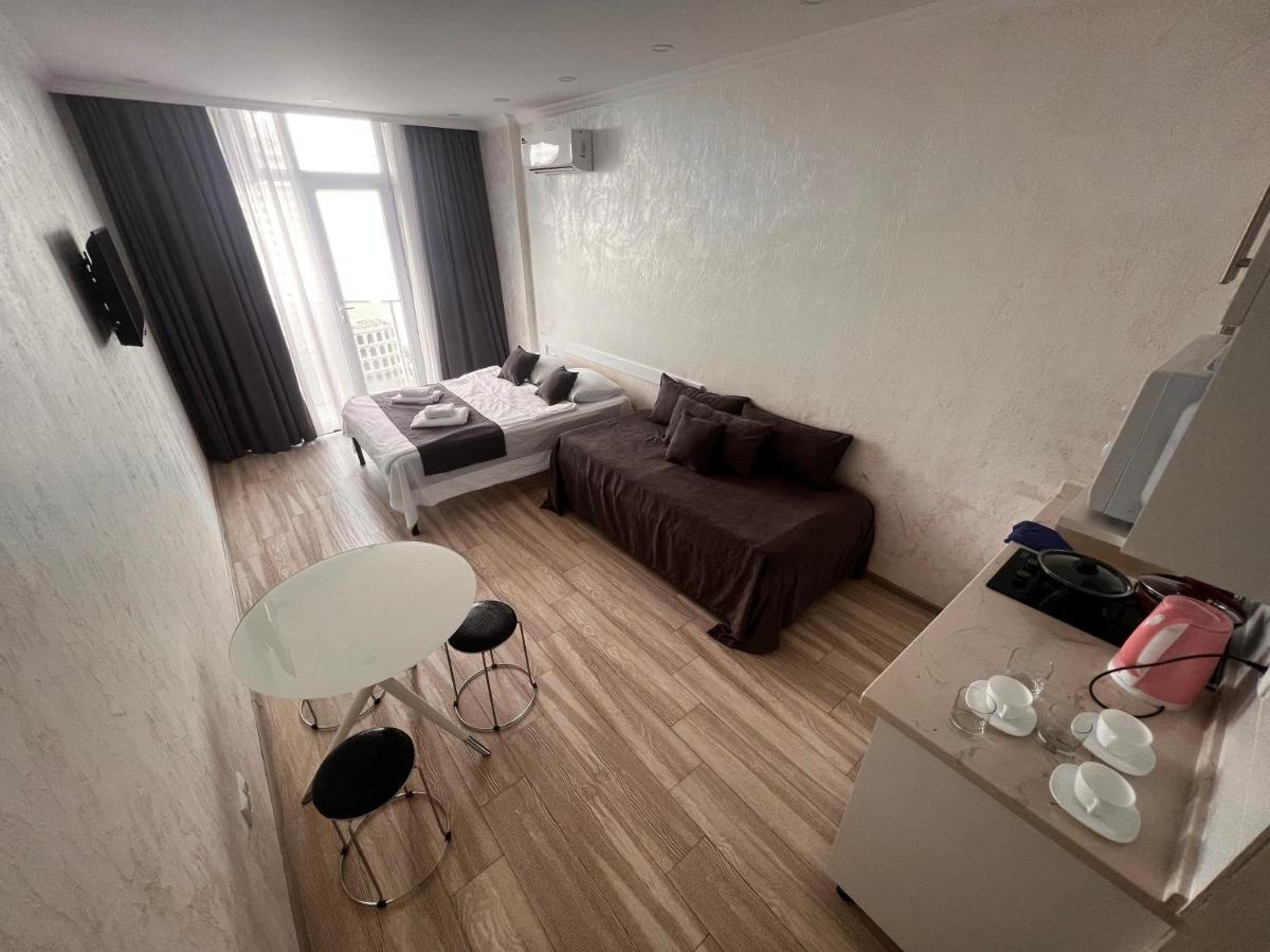 27 Floor Apartments Batumi Esterno foto