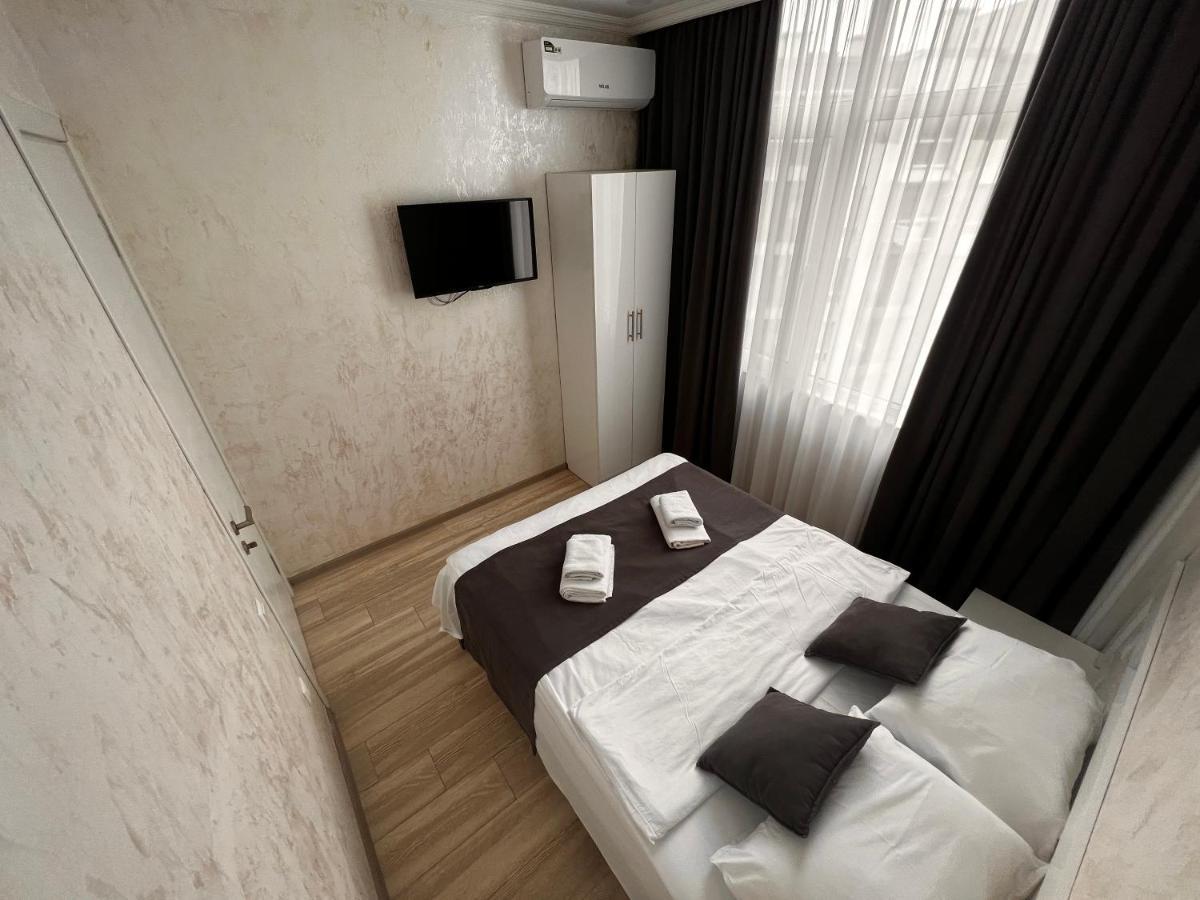 27 Floor Apartments Batumi Esterno foto