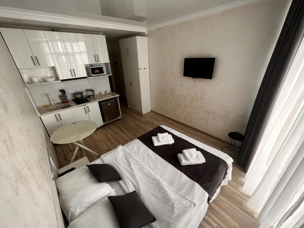 27 Floor Apartments Batumi Esterno foto