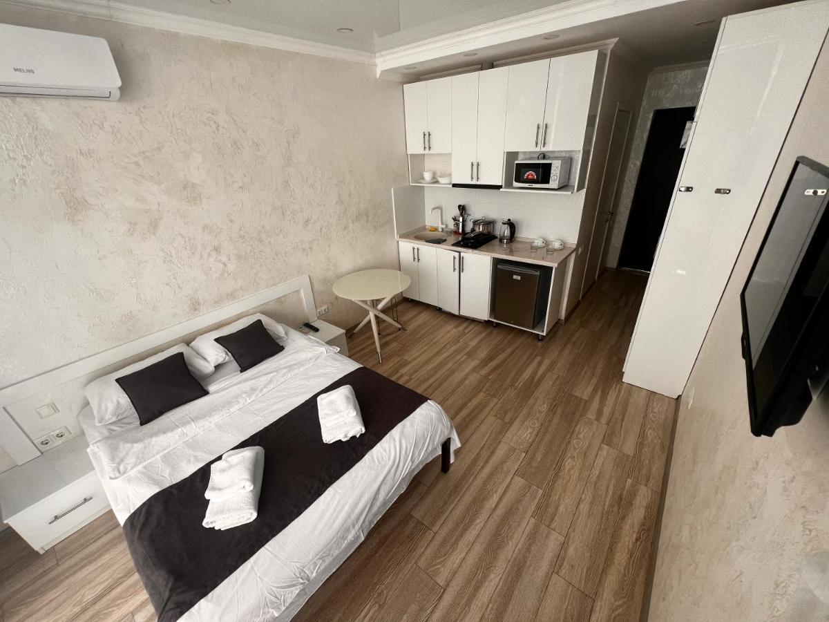 27 Floor Apartments Batumi Esterno foto